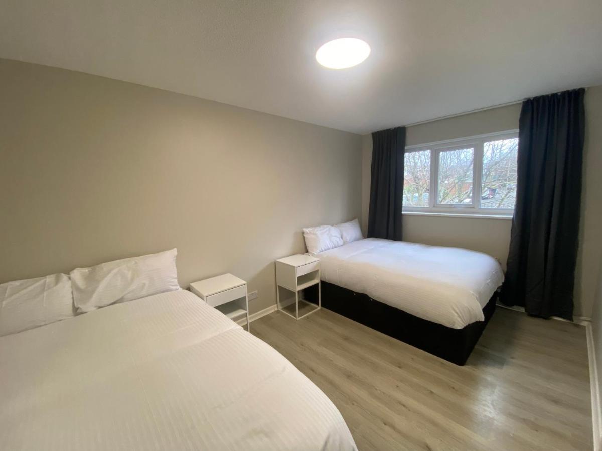 Hosted By Ryan - 1 Bedroom House * Liverpool