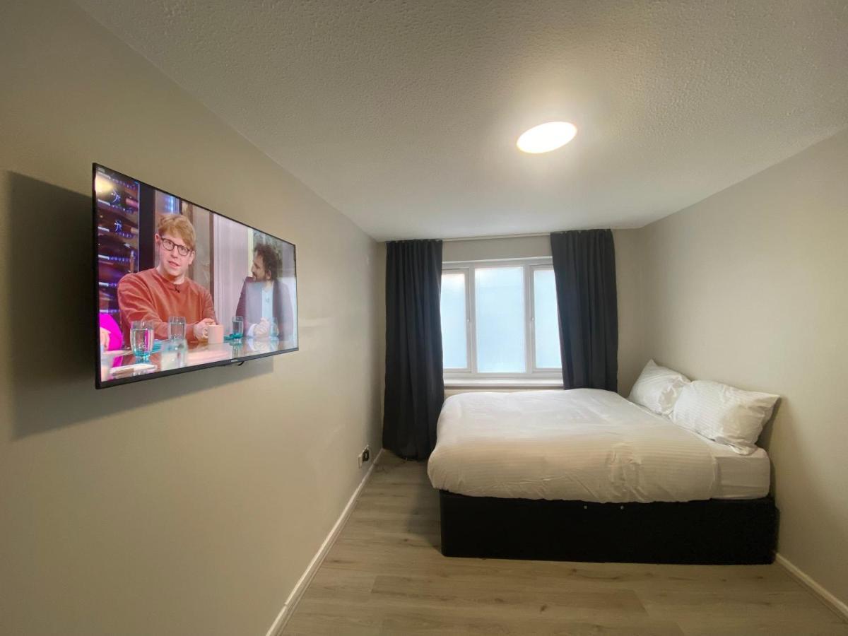Hosted By Ryan - 1 Bedroom House Holiday home *
